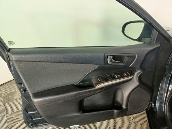 Toyota Camry VII (XV50) Рестайлинг с пробегом 2015 года, цена 1 699 000 рублей, 144000 км, седан, Автокод Объявления