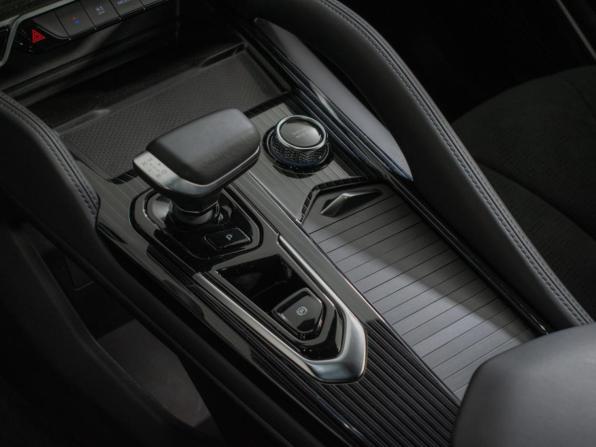 Geely Monjaro I с пробегом 2024 года, цена 3 500 000 рублей, 15800 км, внедорожник, Автокод Объявления