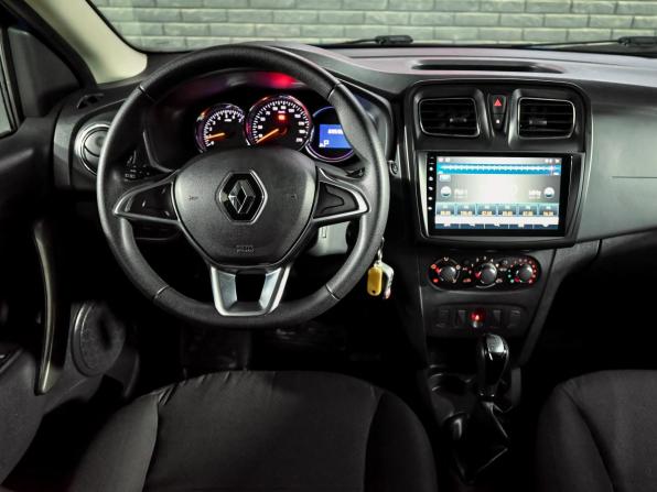 Renault Logan II Рестайлинг с пробегом 2018 года, цена 990 000 рублей, 69597 км, седан, Автокод Объявления