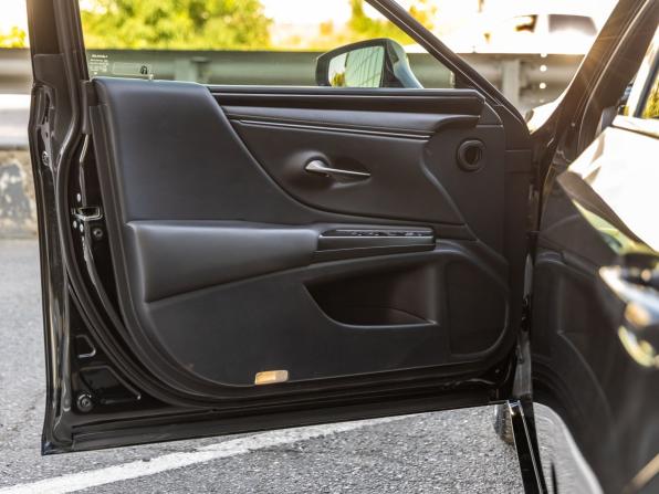 Lexus ES VII с пробегом 2020 года, цена 3 898 000 рублей, 116504 км, седан, Автокод Объявления