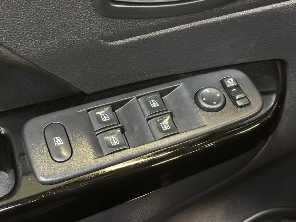 Renault Kaptur I Рестайлинг с пробегом 2021 года, цена 1 890 000 рублей, 54667 км, внедорожник, Автокод Объявления