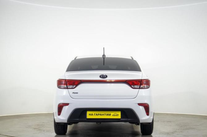 Kia Rio IV с пробегом 2018 года, цена 1 129 000 рублей, 190500 км, седан, Автокод Объявления
