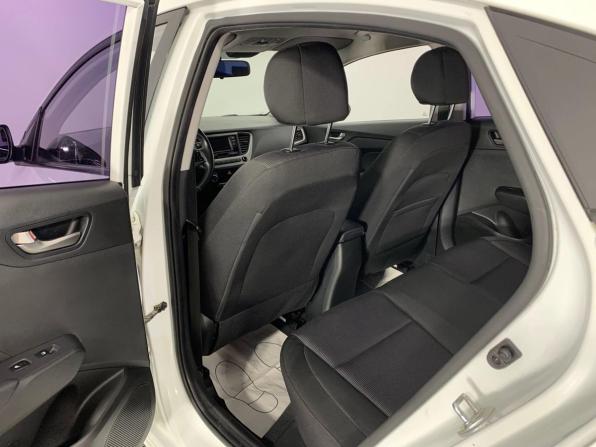 Hyundai Solaris II с пробегом 2017 года, цена 1 128 600 рублей, 171166 км, седан, Автокод Объявления