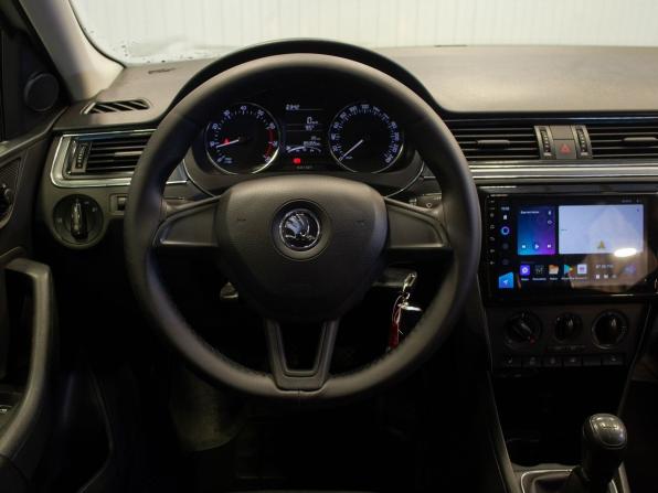Skoda Rapid I с пробегом 2016 года, цена 1 135 000 рублей, 89355 км, лифтбек, Автокод Объявления