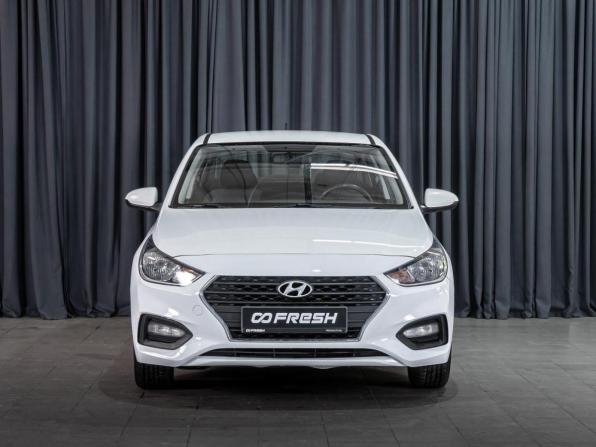 Hyundai Solaris II с пробегом 2017 года, цена 1 165 000 рублей, 105205 км, седан, Автокод Объявления