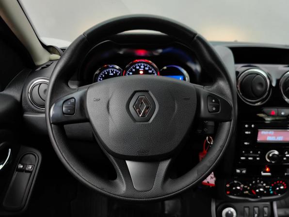 Renault Duster I Рестайлинг с пробегом 2015 года, цена 1 085 000 рублей, 137434 км, внедорожник, Автокод Объявления