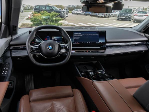 BMW 5 серии VIII (G60/G61/G68) с пробегом 2023 года, цена 7 460 000 рублей, 30269 км, седан, Автокод Объявления