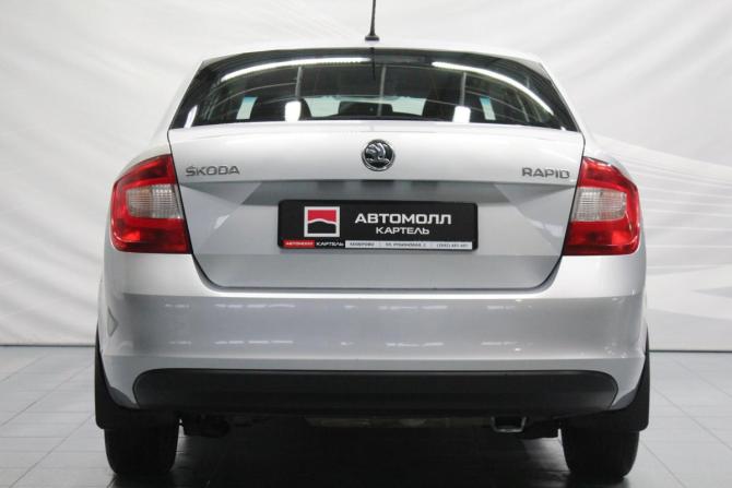 Skoda Rapid I с пробегом 2015 года, цена 769 000 рублей, 200741 км, лифтбек, Автокод Объявления