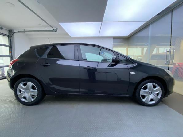Opel Astra J с пробегом 2010 года, цена 499 000 рублей, 220000 км, хэтчбек, Автокод Объявления