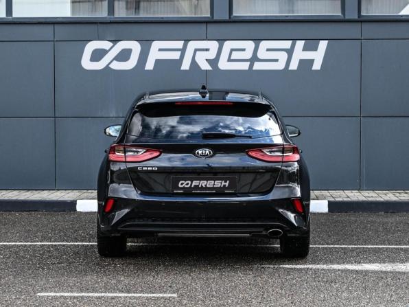 Kia Ceed III с пробегом 2020 года, цена 1 999 000 рублей, 66002 км, хэтчбек, Автокод Объявления