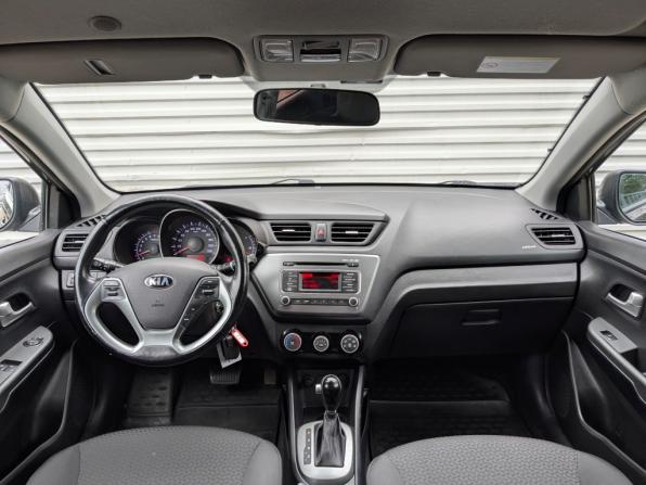 Kia Rio III Рестайлинг с пробегом 2017 года, цена 1 300 000 рублей, 76000 км, седан, Автокод Объявления