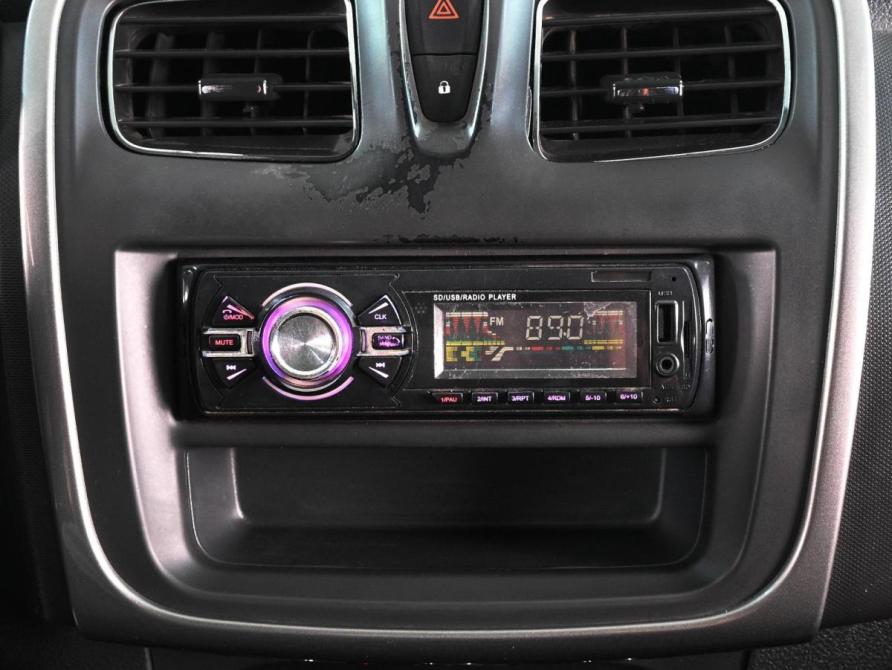 Renault Logan II Рестайлинг Ростов-на-Дону  - изображение 12