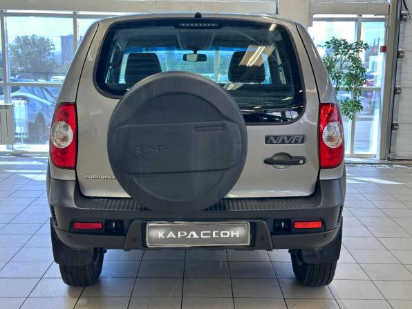Chevrolet Niva I Рестайлинг с пробегом 2018 года, цена 690 000 рублей, 118000 км, внедорожник, Автокод Объявления