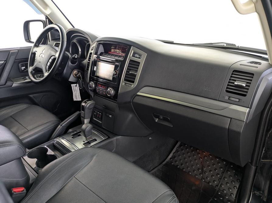 Mitsubishi Pajero IV Рестайлинг 2 Москва  - изображение 21