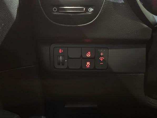 Kia Soul II Рестайлинг с пробегом 2017 года, цена 1 499 990 рублей, 72474 км, хэтчбек, Автокод Объявления