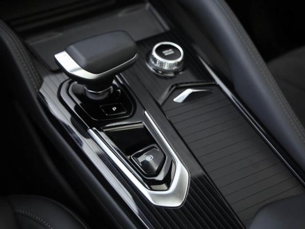 Geely Monjaro I с пробегом 2024 года, цена 3 299 000 рублей, 60754 км, внедорожник, Автокод Объявления