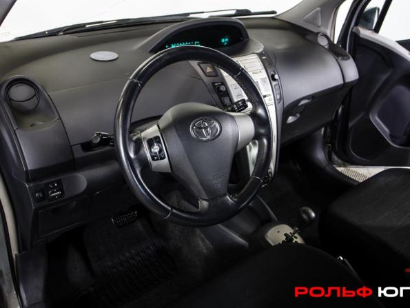 Toyota Yaris II с пробегом 2008 года, цена 488 000 рублей, 170708 км, хэтчбек, Автокод Объявления