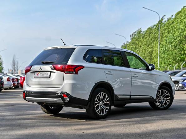 Mitsubishi Outlander III Рестайлинг 2 с пробегом 2016 года, цена 1 480 000 рублей, 260009 км, внедорожник, Автокод Объявления