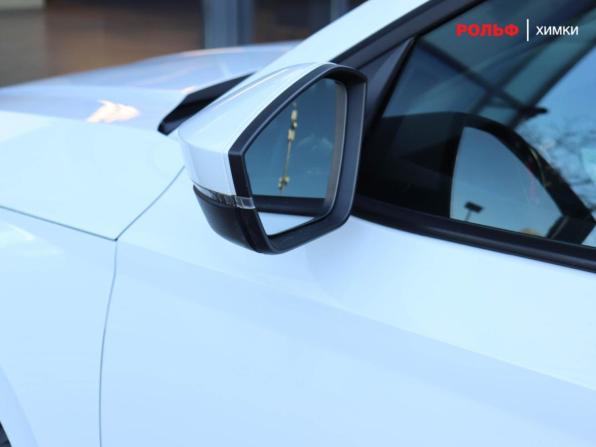 Skoda Octavia IV (A8) с пробегом 2022 года, цена 2 490 000 рублей, 56498 км, лифтбек, Автокод Объявления