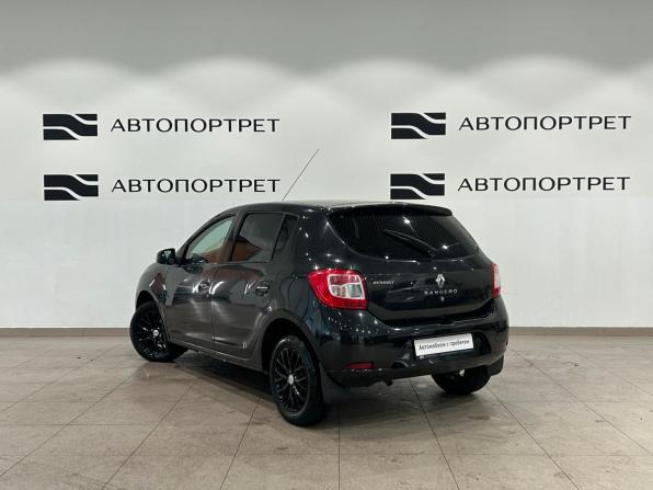 Renault Sandero II с пробегом 2015 года, цена 499 000 рублей, 287267 км, хэтчбек, Автокод Объявления