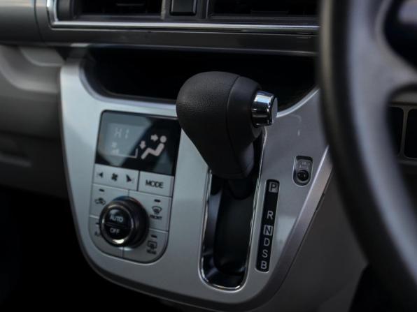 Daihatsu Cast I с пробегом 2017 года, цена 775 000 рублей, 160781 км, хэтчбек, Автокод Объявления