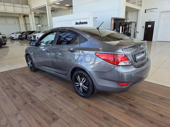 Hyundai Solaris I с пробегом 2011 года, цена 549 000 рублей, 215561 км, седан, Автокод Объявления