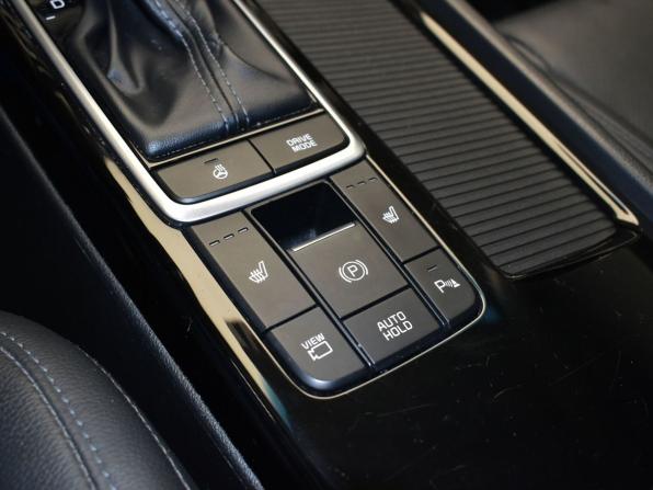 Kia Optima IV Рестайлинг с пробегом 2018 года, цена 1 760 000 рублей, 131629 км, седан, Автокод Объявления