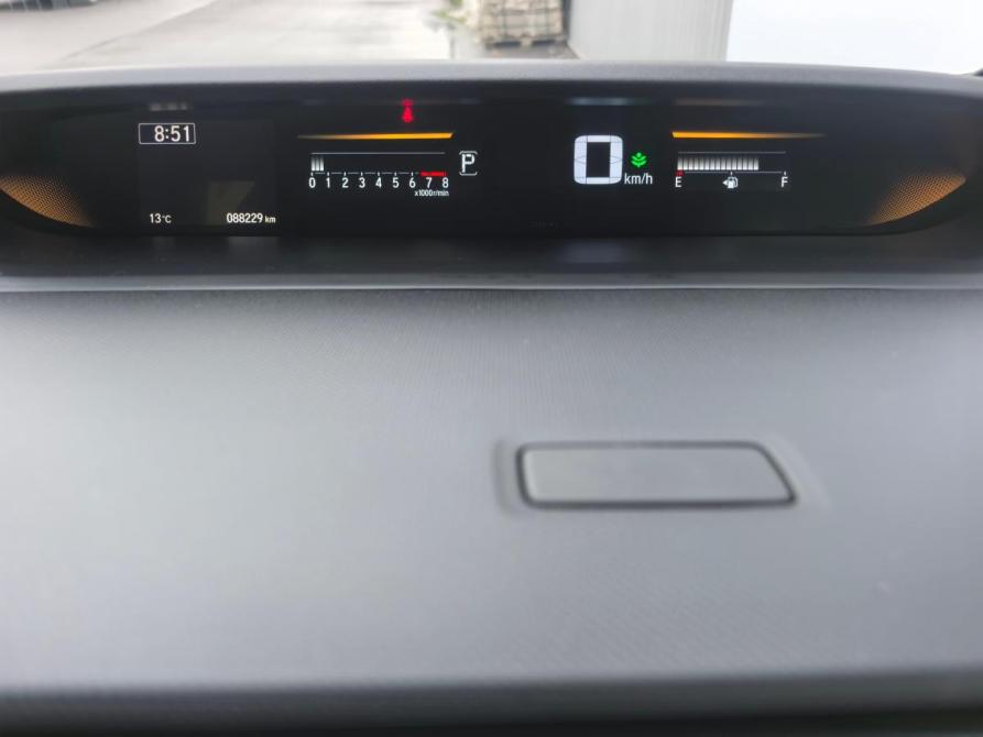 Honda Stepwgn V Санкт-Петербург  - изображение 13