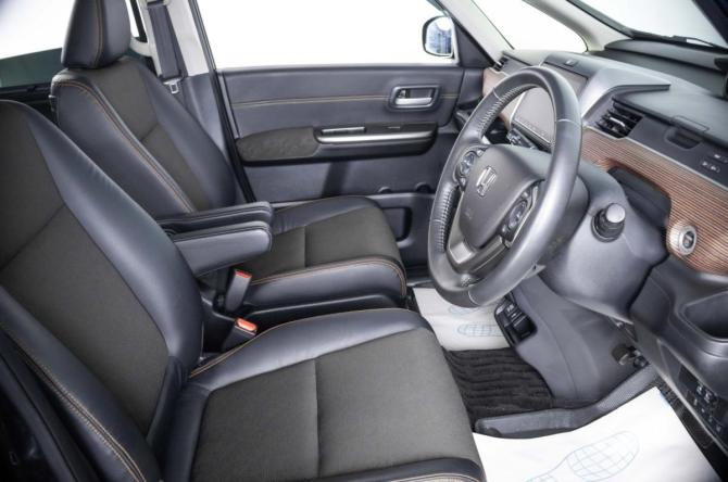 Honda Freed II Рестайлинг с пробегом 2022 года, цена 2 449 000 рублей, 42563 км, компактвэн, Автокод Объявления