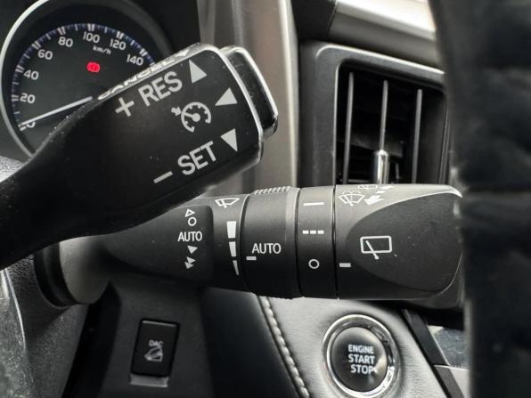 Toyota RAV4 IV (XA40) Рестайлинг с пробегом 2018 года, цена 2 699 000 рублей, 186469 км, внедорожник, Автокод Объявления