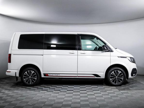 Volkswagen Transporter T6 Рестайлинг с пробегом 2021 года, цена 3 300 000 рублей, 232163 км, минивэн, Автокод Объявления
