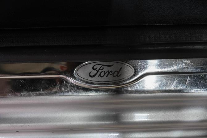 Ford Mondeo V с пробегом 2012 года, цена 849 000 рублей, 300000 км, седан, Автокод Объявления