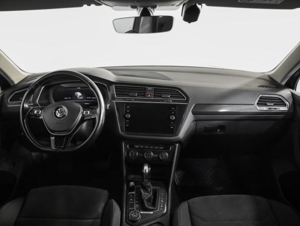 Volkswagen Tiguan II с пробегом 2018 года, цена 2 469 000 рублей, 147654 км, внедорожник, Автокод Объявления
