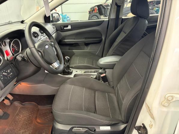 Ford Focus II Рестайлинг с пробегом 2009 года, цена 497 000 рублей, 284039 км, седан, Автокод Объявления