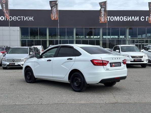 Lada (ВАЗ) Vesta I с пробегом 2017 года, цена 765 000 рублей, 107972 км, седан, Автокод Объявления