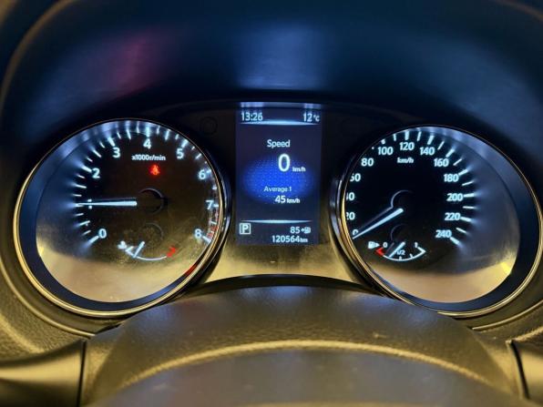 Nissan Qashqai II с пробегом 2018 года, цена 1 679 000 рублей, 119136 км, внедорожник, Автокод Объявления
