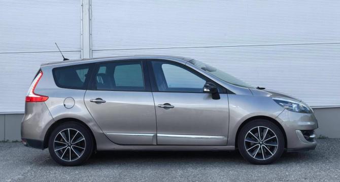 Renault Scenic III с пробегом 2012 года, цена 847 000 рублей, 204542 км, минивэн, Автокод Объявления