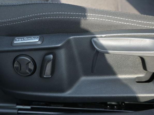 Volkswagen Passat B8 с пробегом 2017 года, цена 1 498 000 рублей, 205000 км, универсал, Автокод Объявления