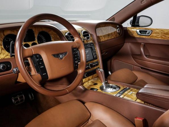 Bentley Continental Flying Spur с пробегом 2005 года, цена 3 800 000 рублей, 30637 км, седан, Автокод Объявления