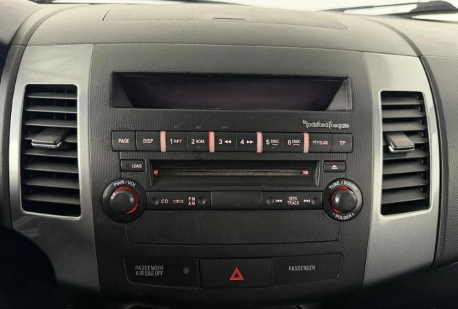 Mitsubishi Outlander II с пробегом 2007 года, цена 885 000 рублей, 204846 км, внедорожник, Автокод Объявления