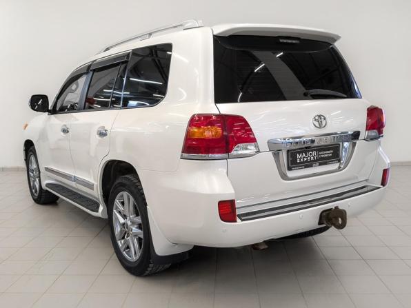 Toyota Land Cruiser 200 Series Рестайлинг 1 с пробегом 2012 года, цена 4 315 000 рублей, 129010 км, внедорожник, Автокод Объявления