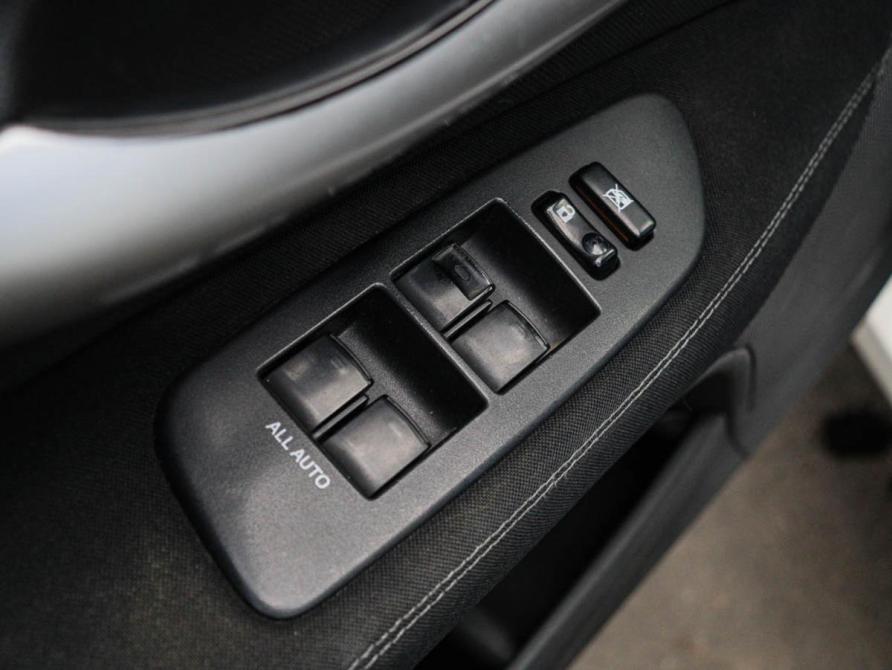 Toyota Auris I Рестайлинг Москва  - изображение 15