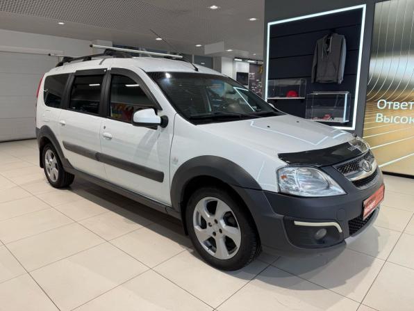 Lada (ВАЗ) Largus I с пробегом 2018 года, цена 869 000 рублей, 120000 км, универсал, Автокод Объявления