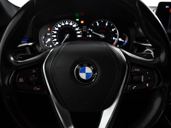 BMW 5 серии VII (G30/G31/G38) с пробегом 2018 года, цена 2 490 000 рублей, 159973 км, седан, Автокод Объявления