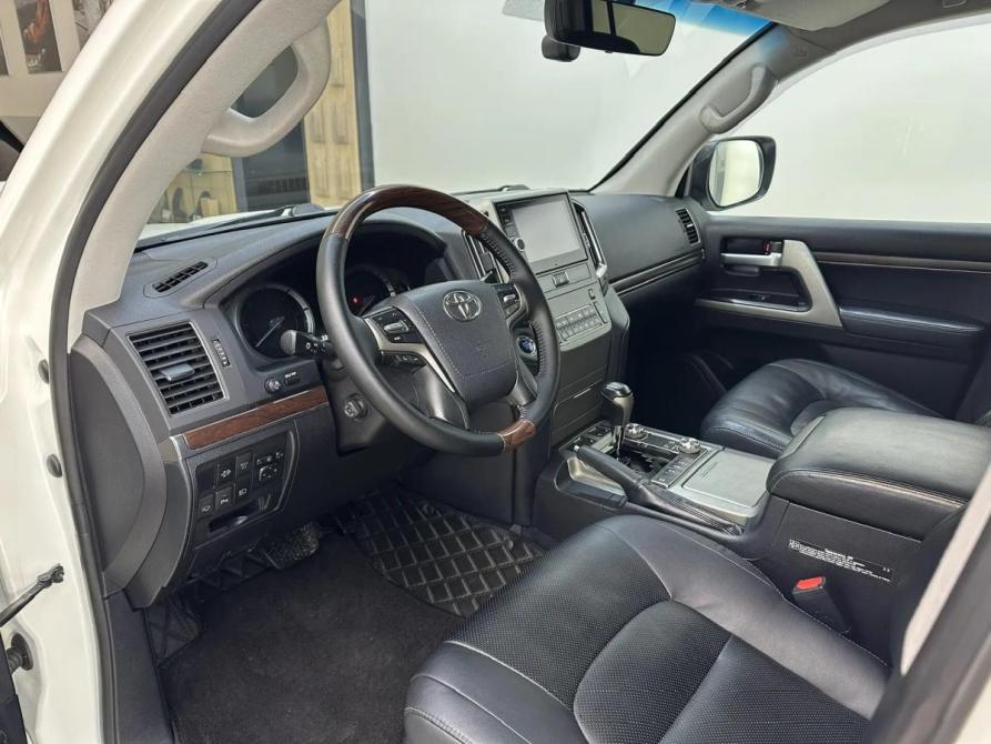 Toyota Land Cruiser 200 Series Рестайлинг 2 Барнаул  - изображение 18