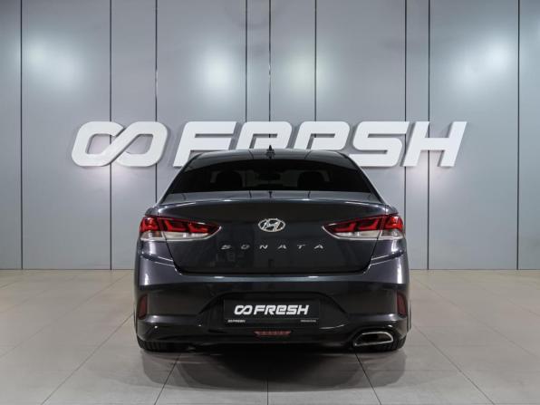 Hyundai Sonata VII (LF) Рестайлинг с пробегом 2018 года, цена 1 849 000 рублей, 84355 км, седан, Автокод Объявления