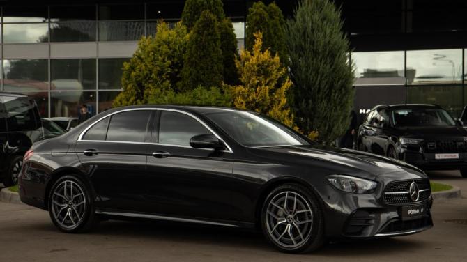 Mercedes-Benz E-Класс V (W213 S213 C238) Рестайлинг с пробегом 2021 года, цена 4 458 000 рублей, 69850 км, седан, Автокод Объявления