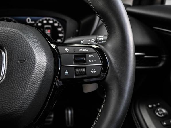Honda ZR-V с пробегом 2024 года, цена 3 079 000 рублей, 15125 км, внедорожник, Автокод Объявления