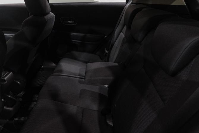 Honda Vezel I с пробегом 2014 года, цена 1 499 000 рублей, 119800 км, внедорожник, Автокод Объявления