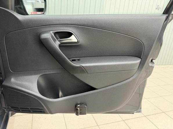 Volkswagen Polo V с пробегом 2012 года, цена 700 000 рублей, 245309 км, седан, Автокод Объявления